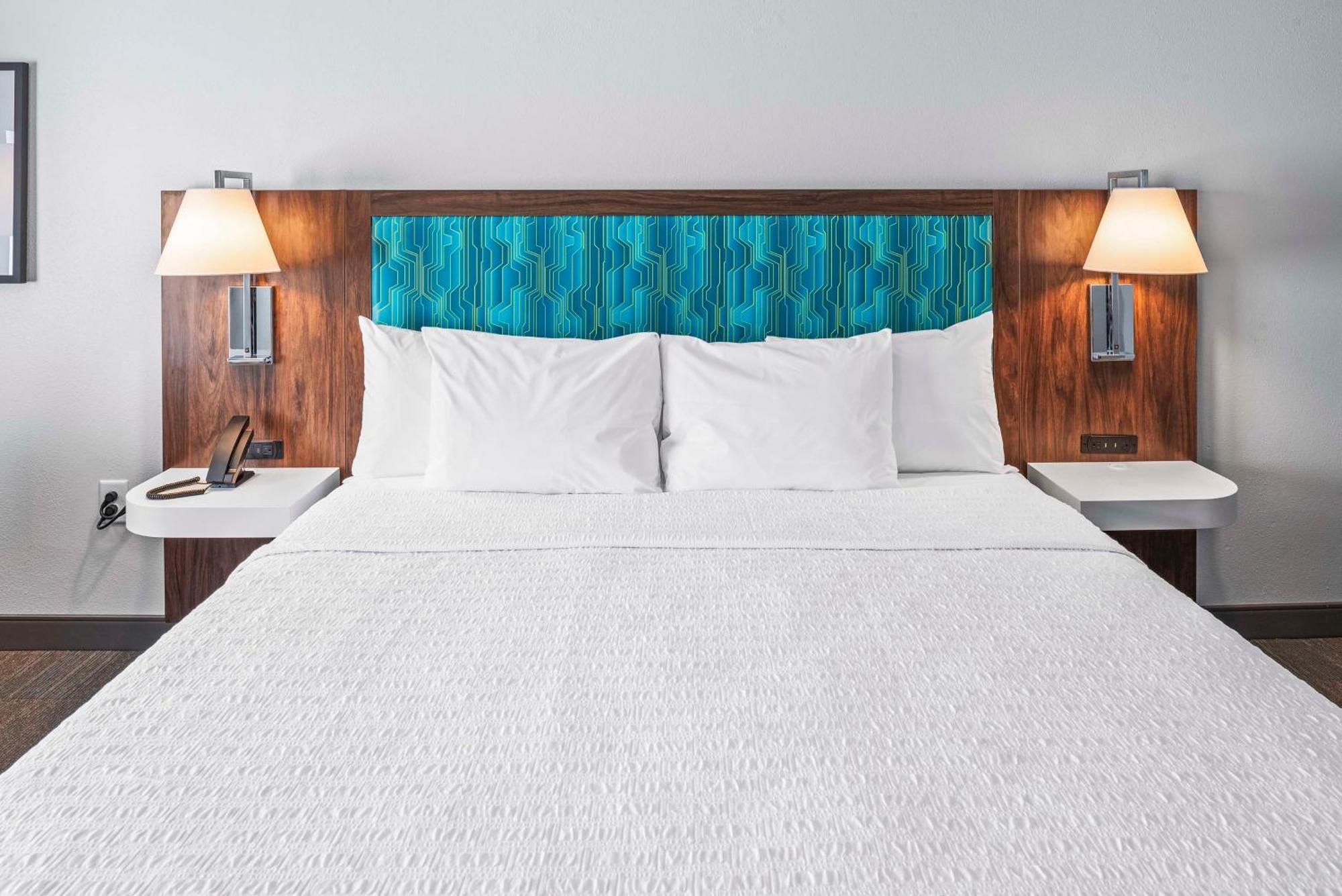 Hampton Inn Columbus-North Bagian luar foto