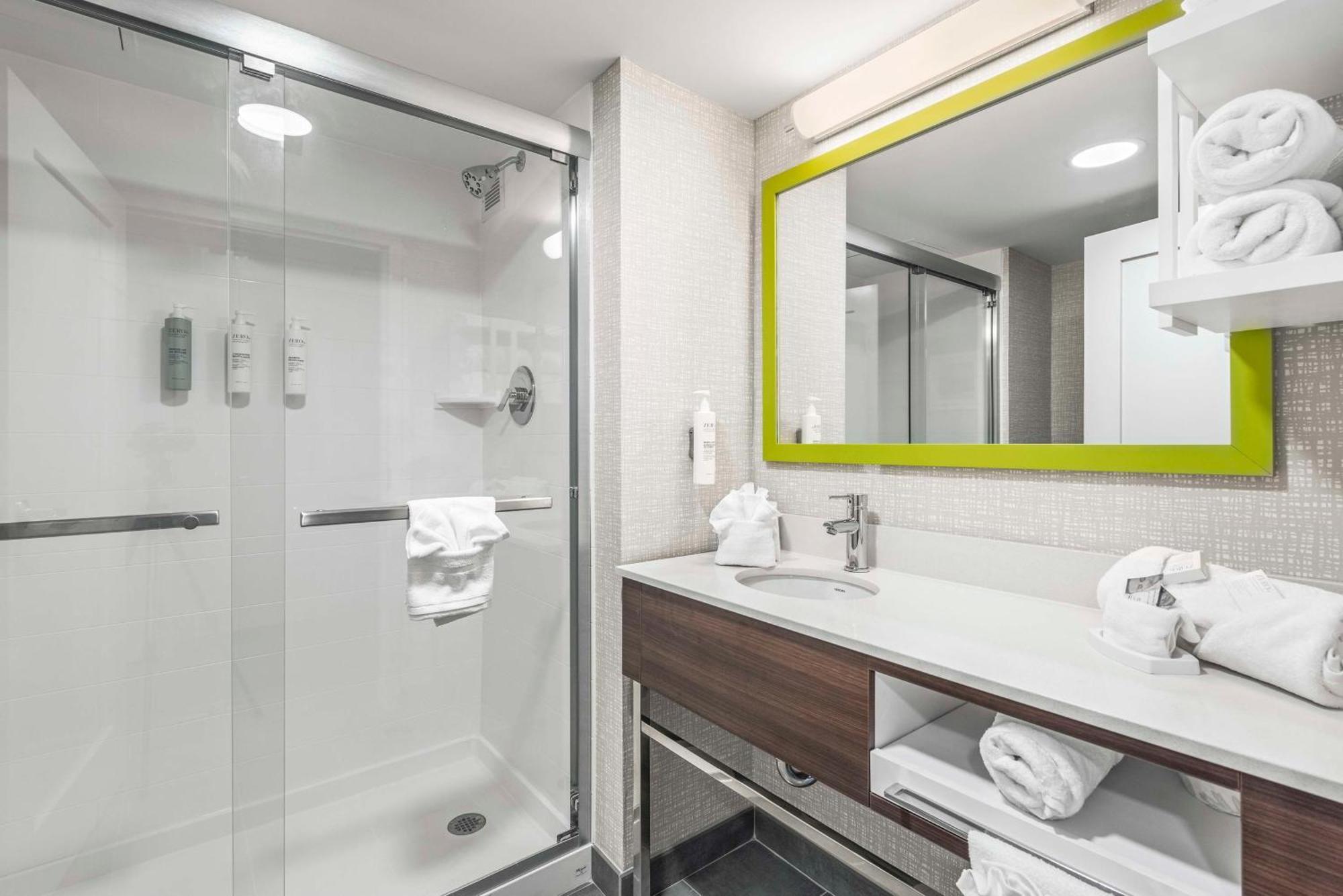 Hampton Inn Columbus-North Bagian luar foto
