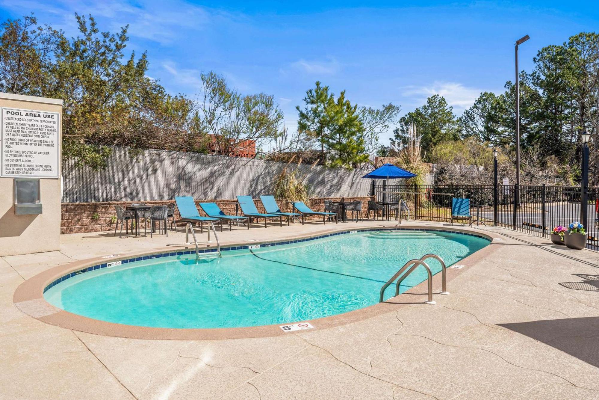 Hampton Inn Columbus-North Bagian luar foto