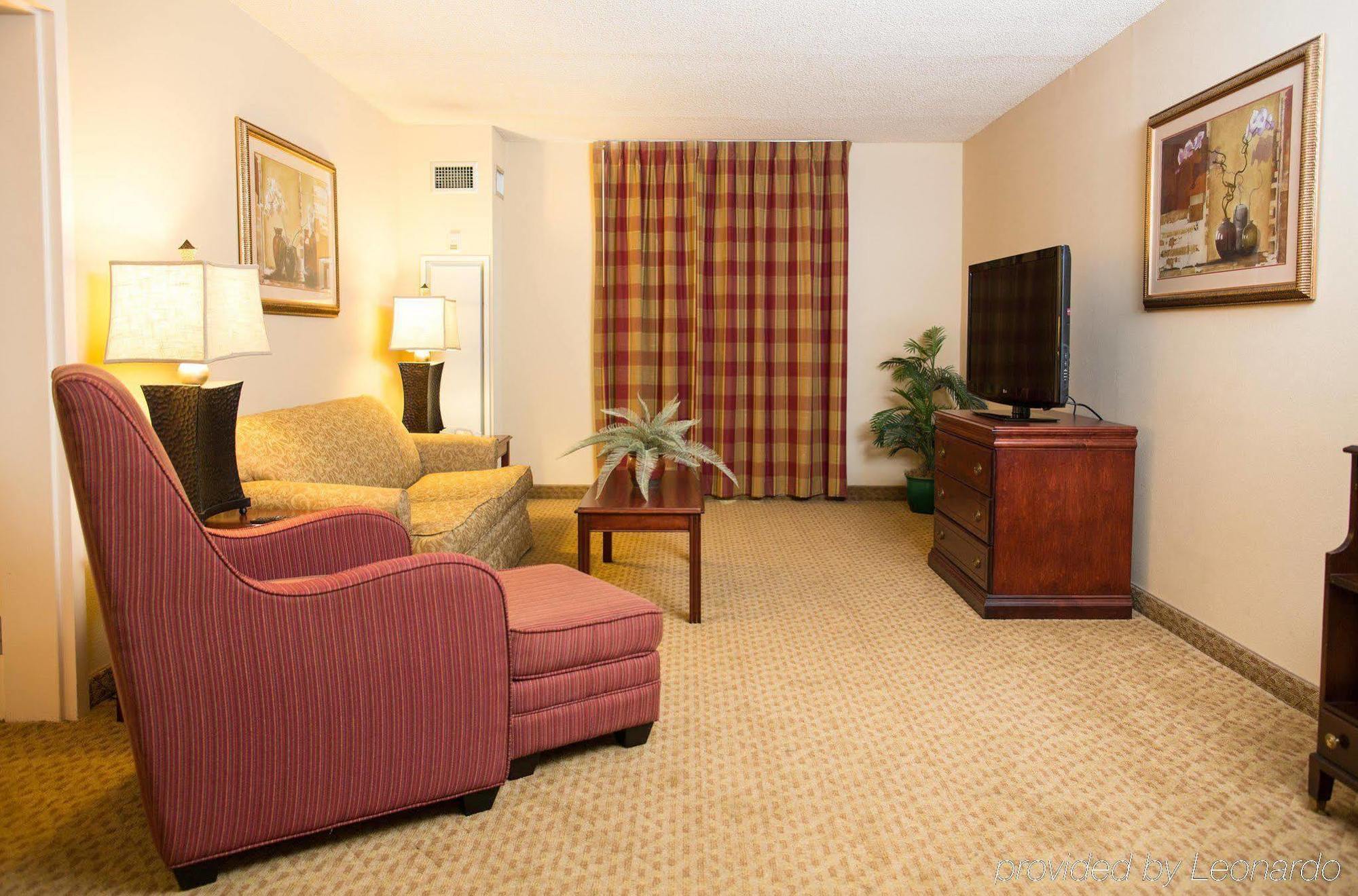 Hampton Inn Columbus-North Bagian luar foto